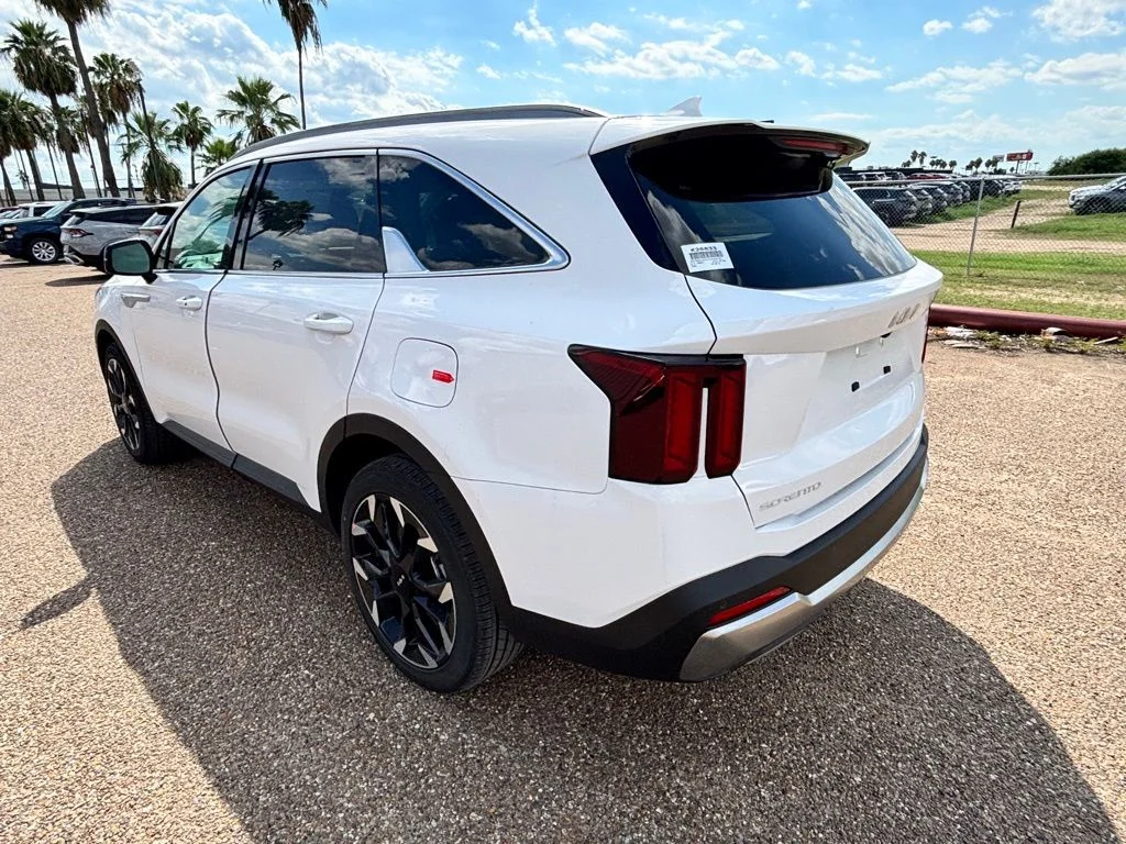 New 2026 White Kia EX image 5