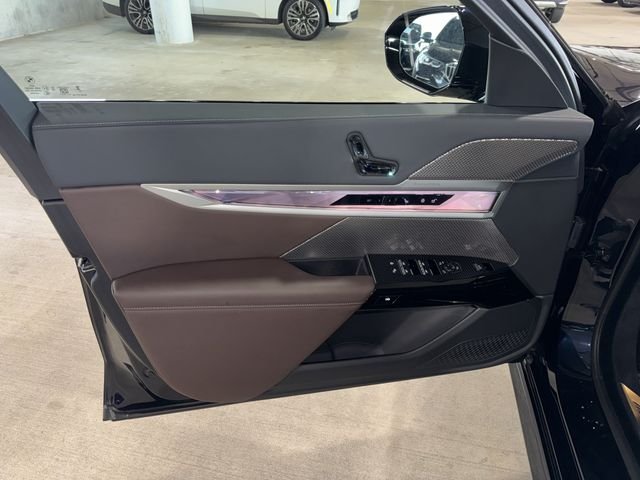 Used 2025 Carbon Black Metallic BMW 740i image 18