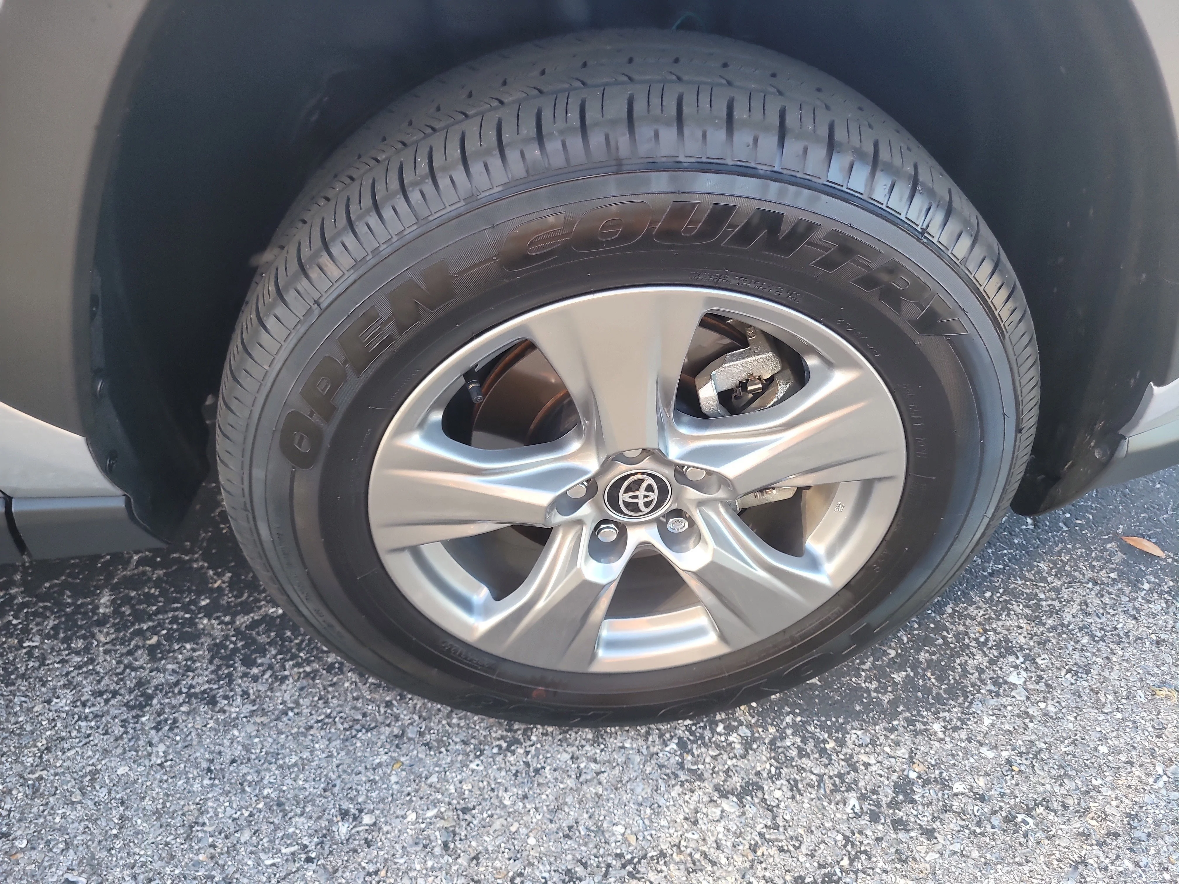 Used 2025 Silver Sky Metallic Toyota Hybrid XLE image 8