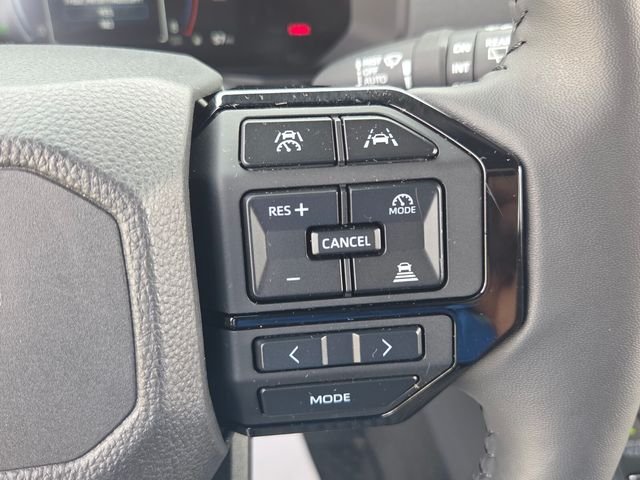 Used 2025  Toyota 1958 image 22