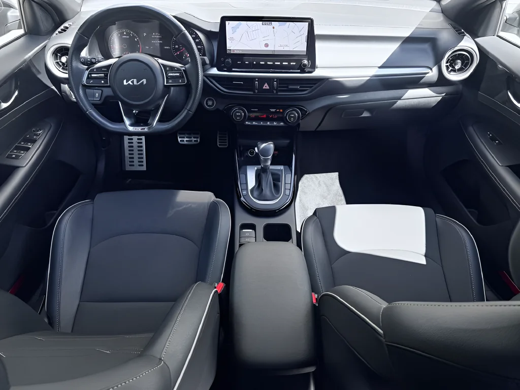 Used 2022 Gray Kia GT-Line image 9