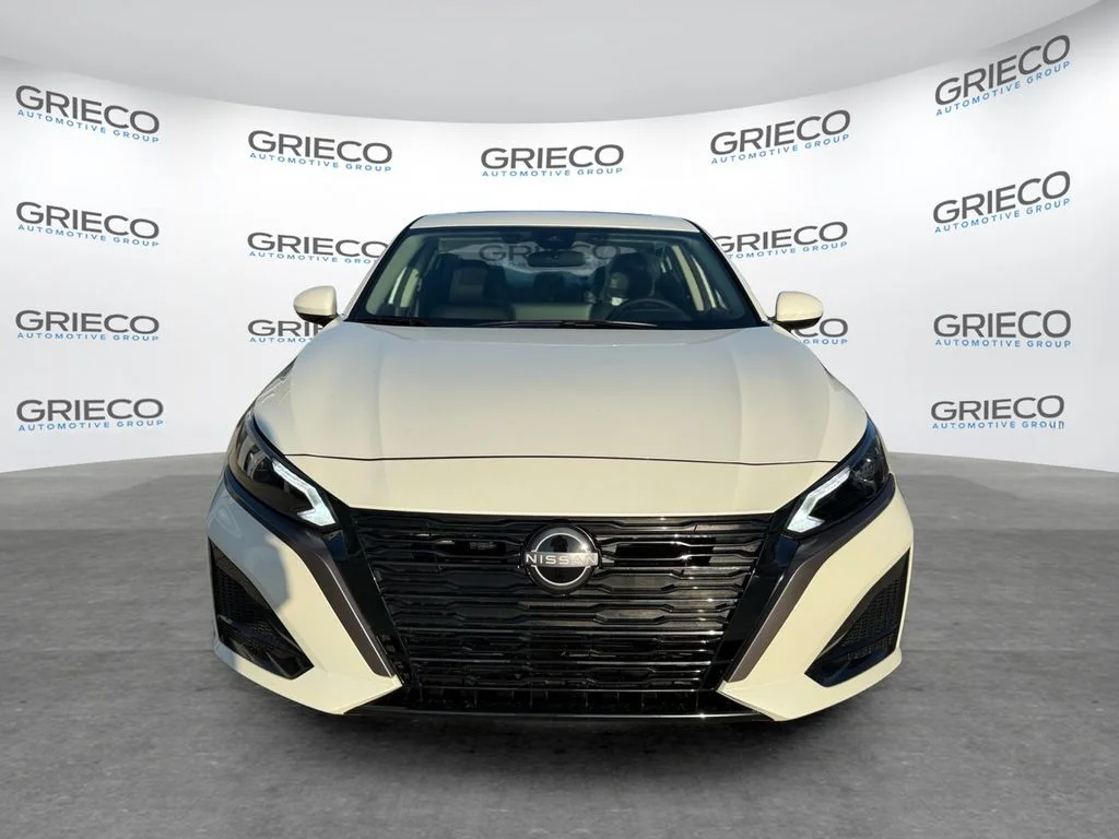 New 2026 Pearl White TriCoat Nissan SV image 2