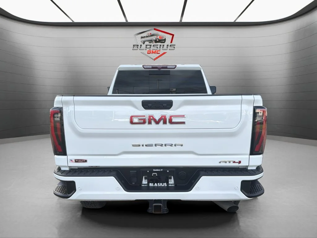 Used 2024 White GMC AT4 image 4