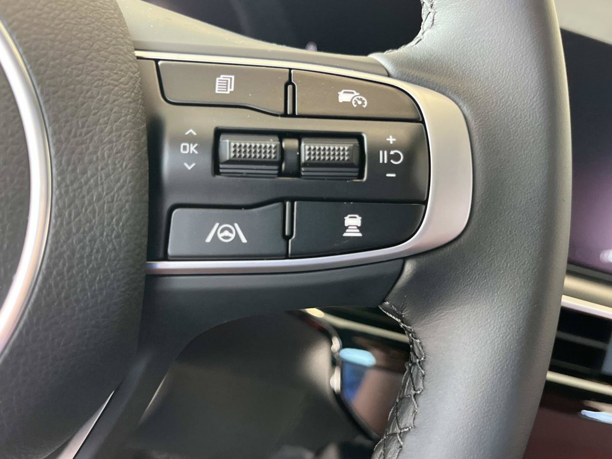 New 2026 Wolf Gray Kia GT-Line FWD image 22
