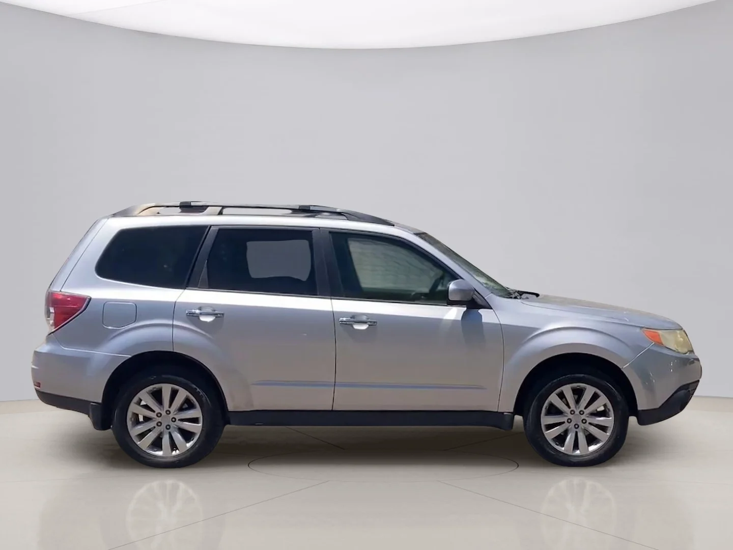Used 2013 Silver Subaru 2.5X PREM image 6