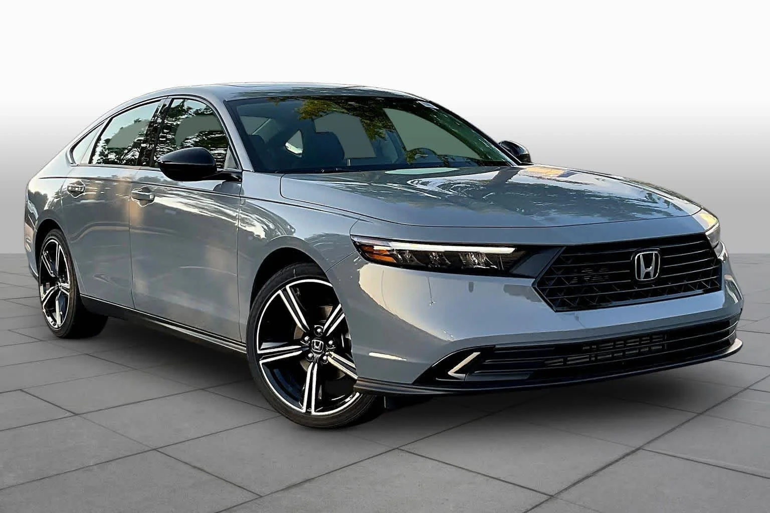 New 2026 Urban Gray Pearl Honda SE image 2