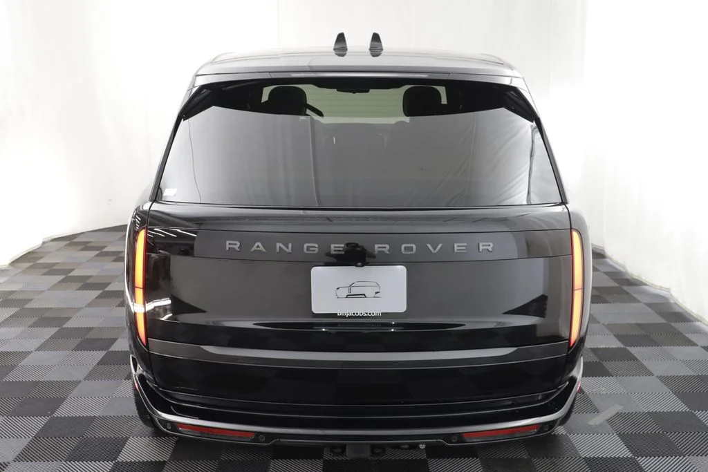 New 2026 Black Land Rover SE image 18
