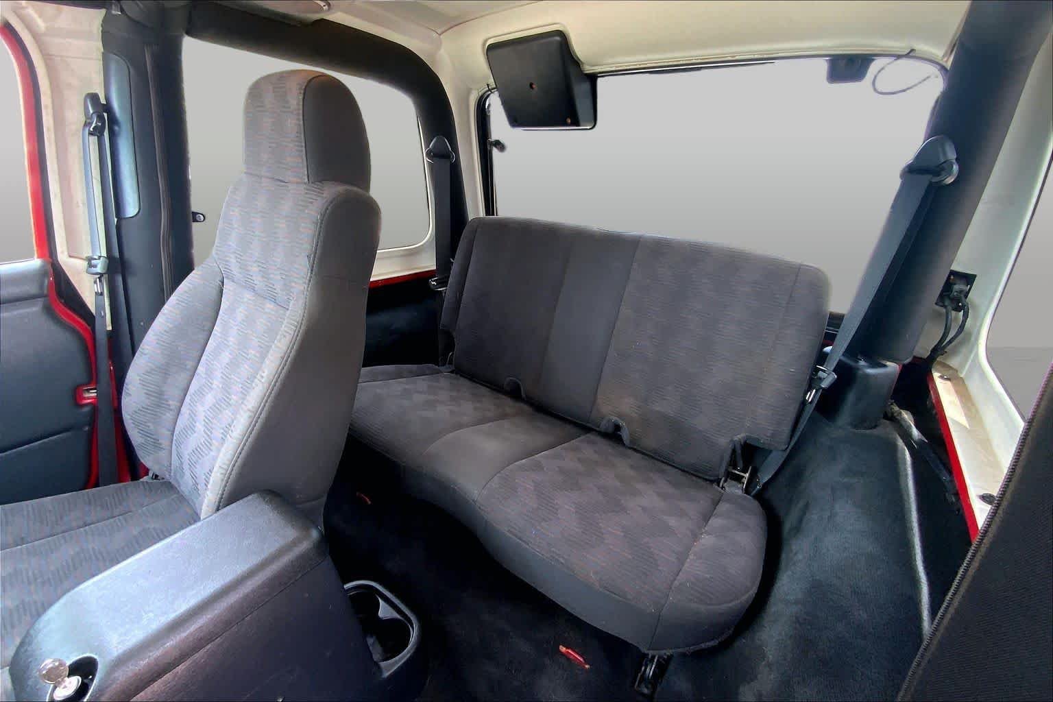 Used 2005 Flame Red Jeep X image 20
