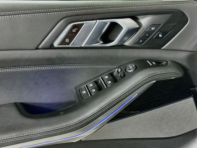 Used 2024 Black BMW xDrive40i image 20