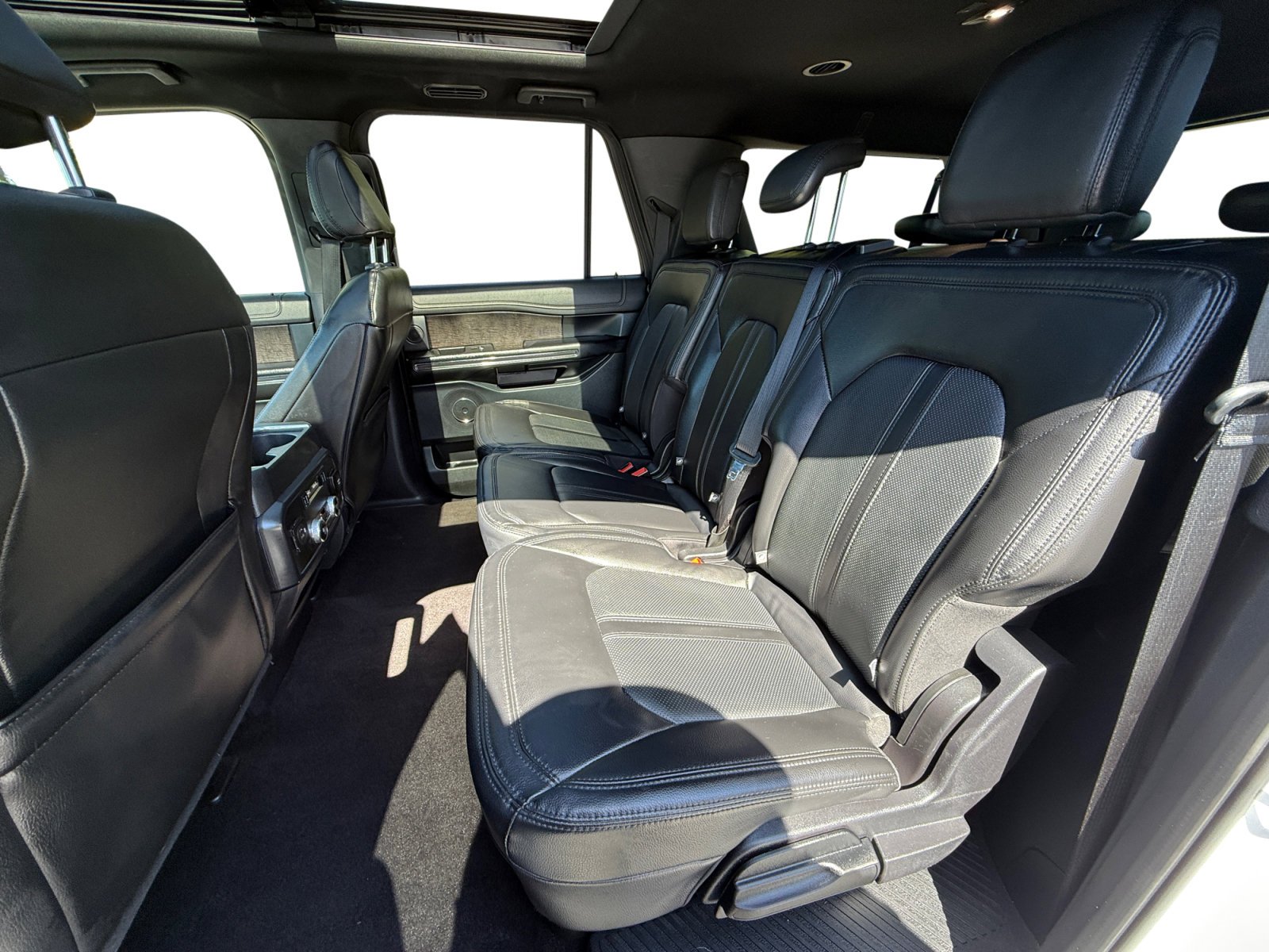 Used 2021 Oxford White Ford Limited image 16