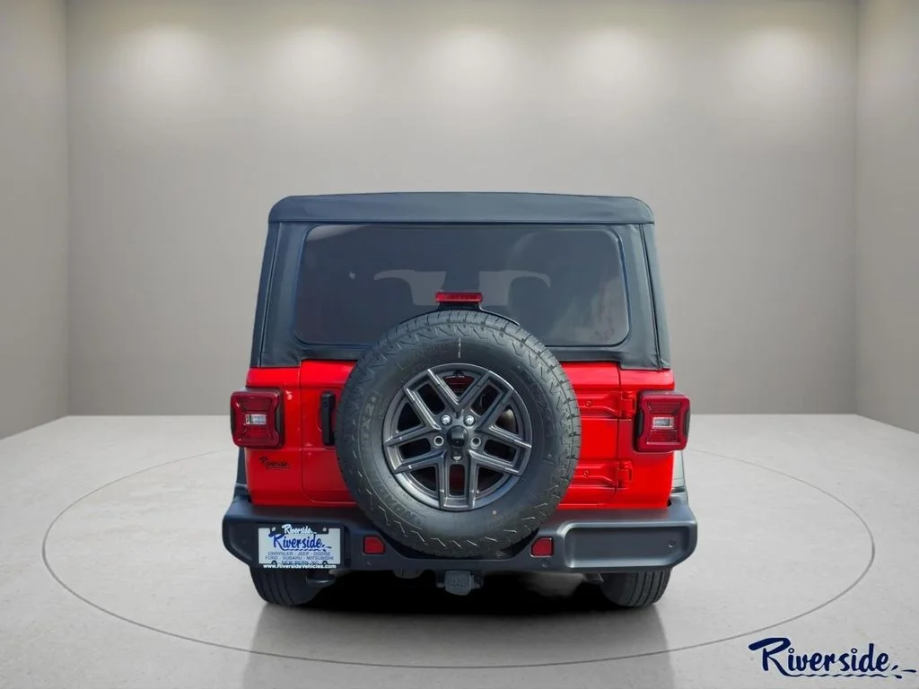 New 2026 Firecracker Red Clearcoat Jeep Sport S image 2