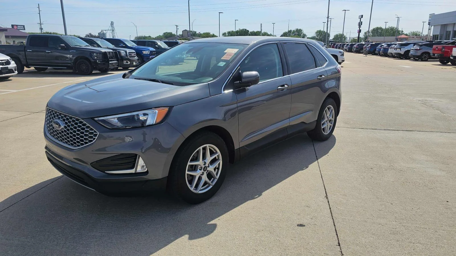 2024 Ford Edge SEL AWD's photo