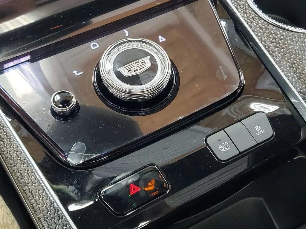 2026 Cadillac Escalade V-Series - Photo 22