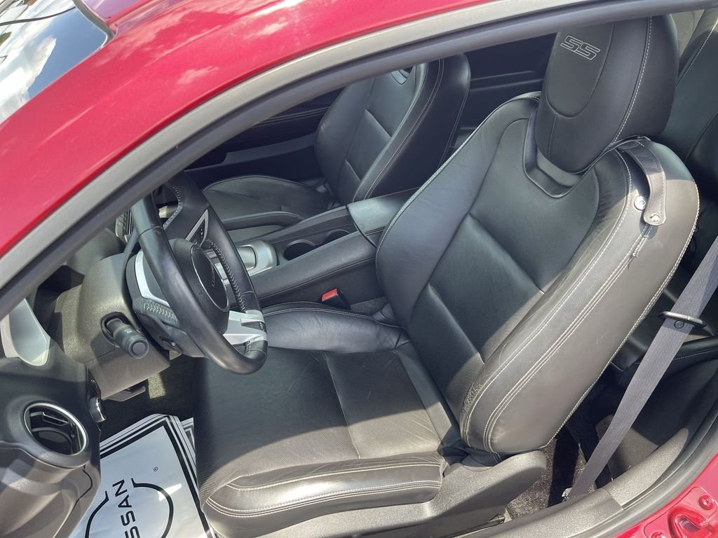 Used 2011 Red Chevrolet SS image 15