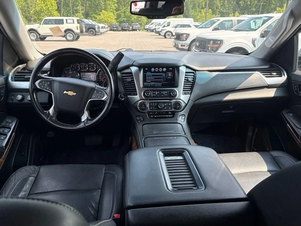 Used 2019 Black Chevrolet Premier image 14