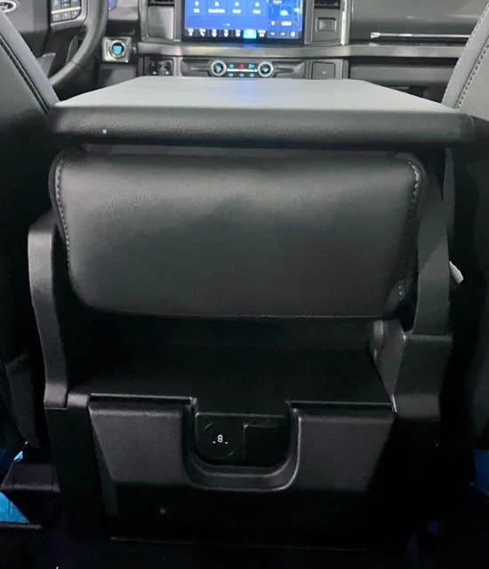 Used 2025 Blue Ford Lariat image 31