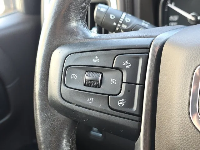 Used 2022 Blue GMC Denali image 22