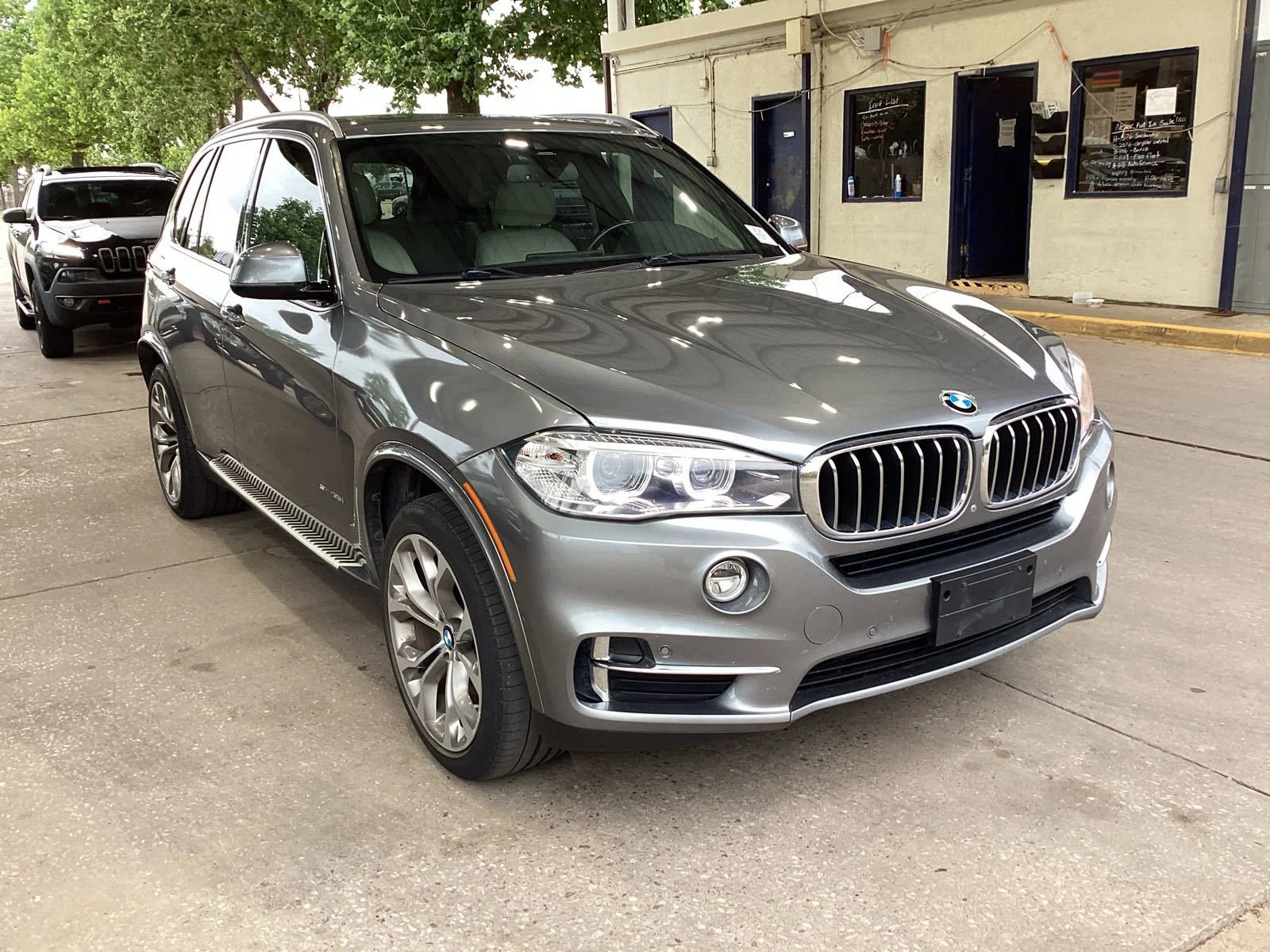 Used 2018 Space Gray Metallic BMW sDrive35i image 5
