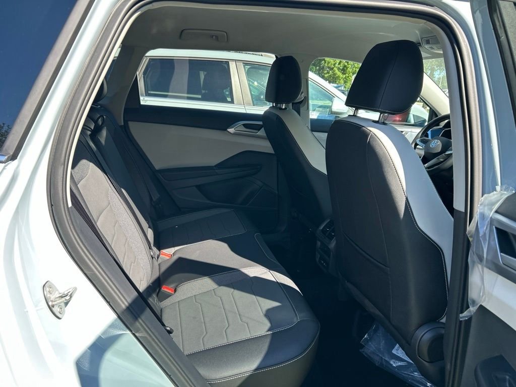 New 2026 Gray Volkswagen 1.5T SE image 44