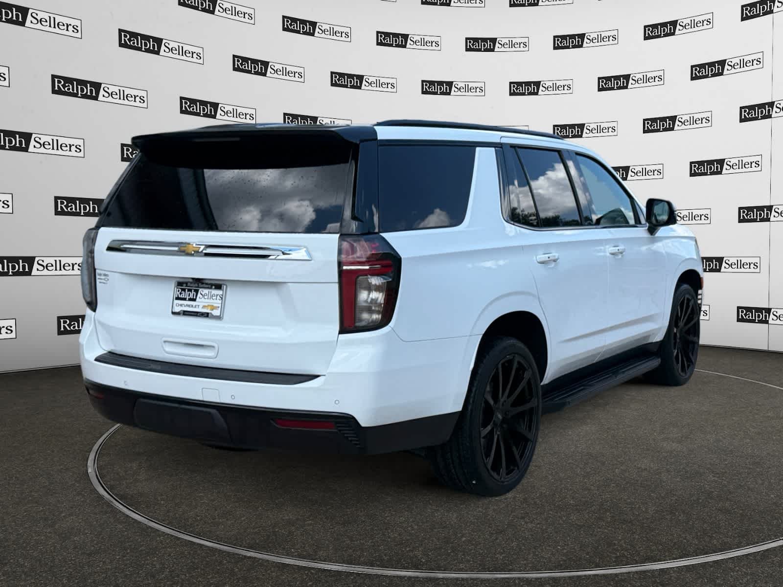 Used 2023 Summit White Chevrolet LT image 6