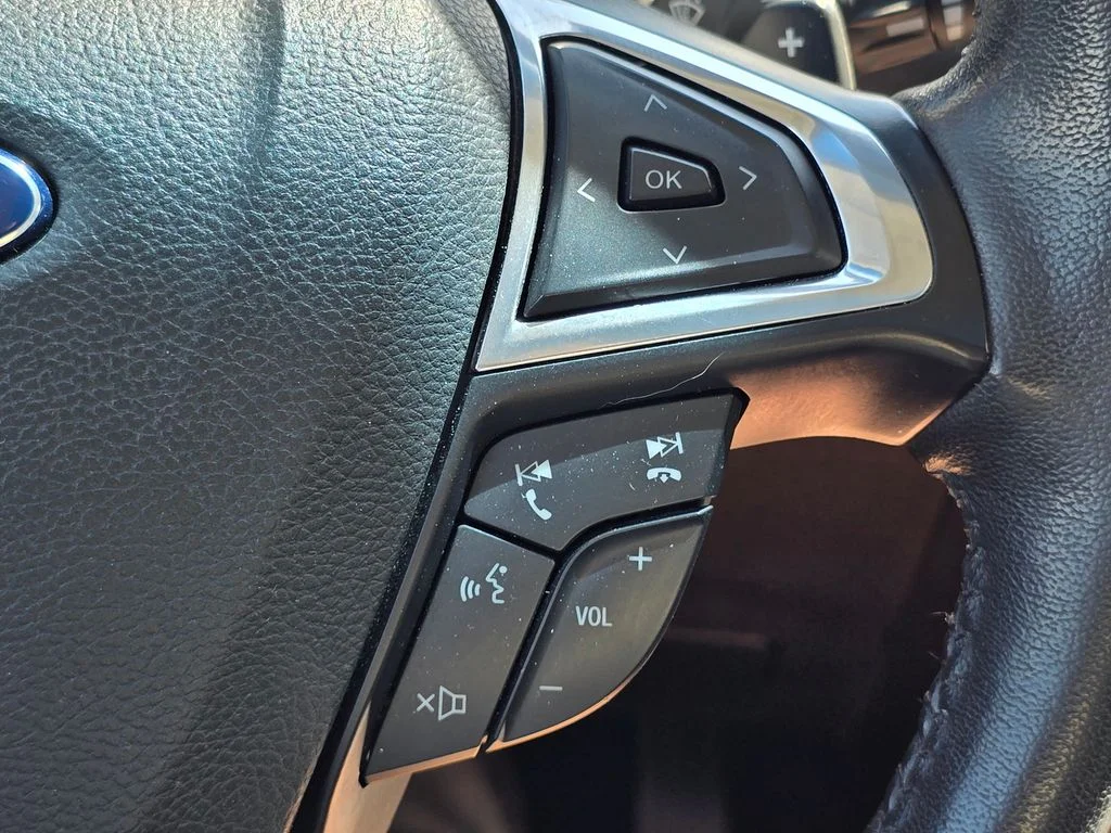 Used 2015 Red Ford Titanium image 31