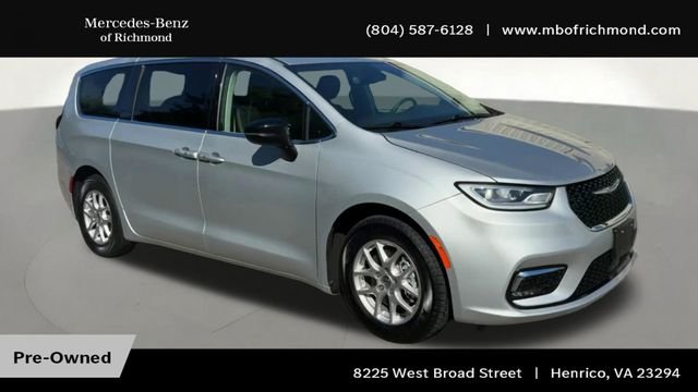 Used 2024 Silver Chrysler Touring L image 4