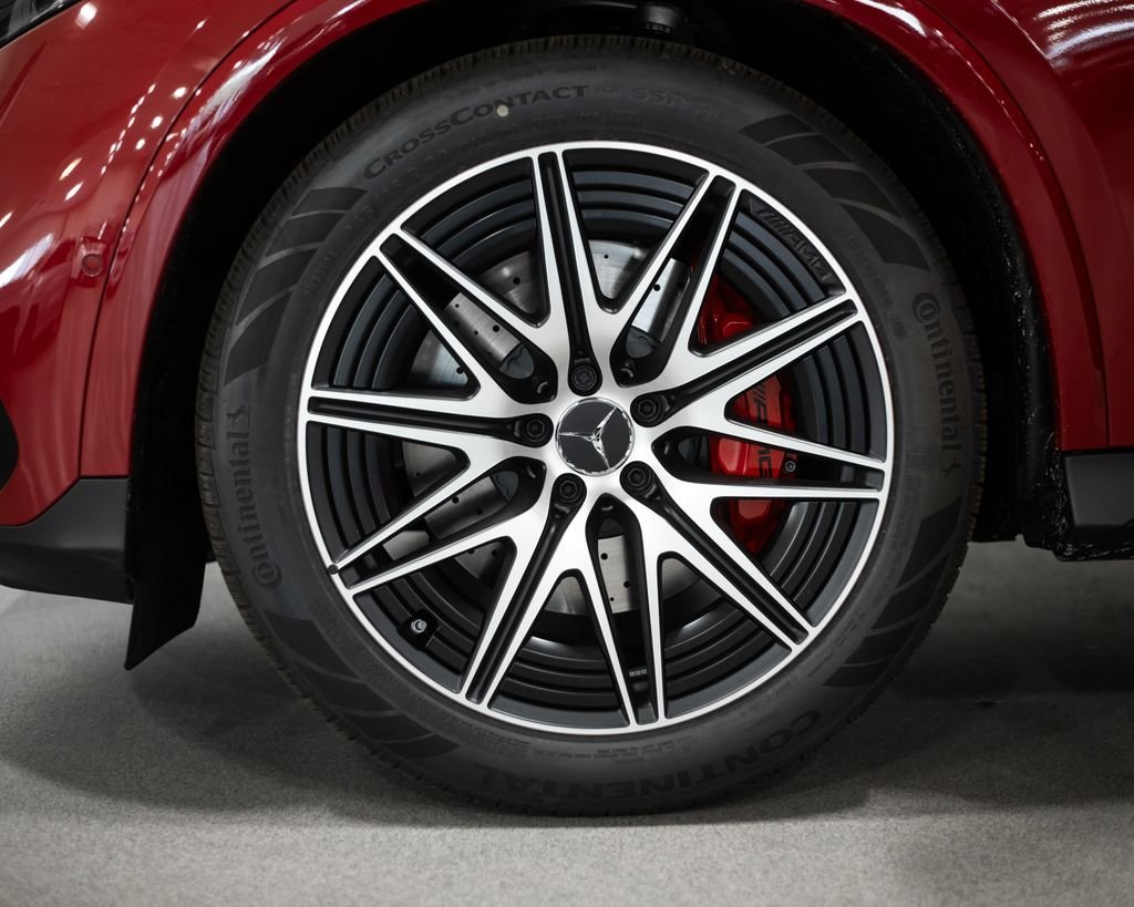 New 2026 MANUFAKTUR Patagonia Red Metallic Mercedes-Benz GLC 43 AMG® image 4