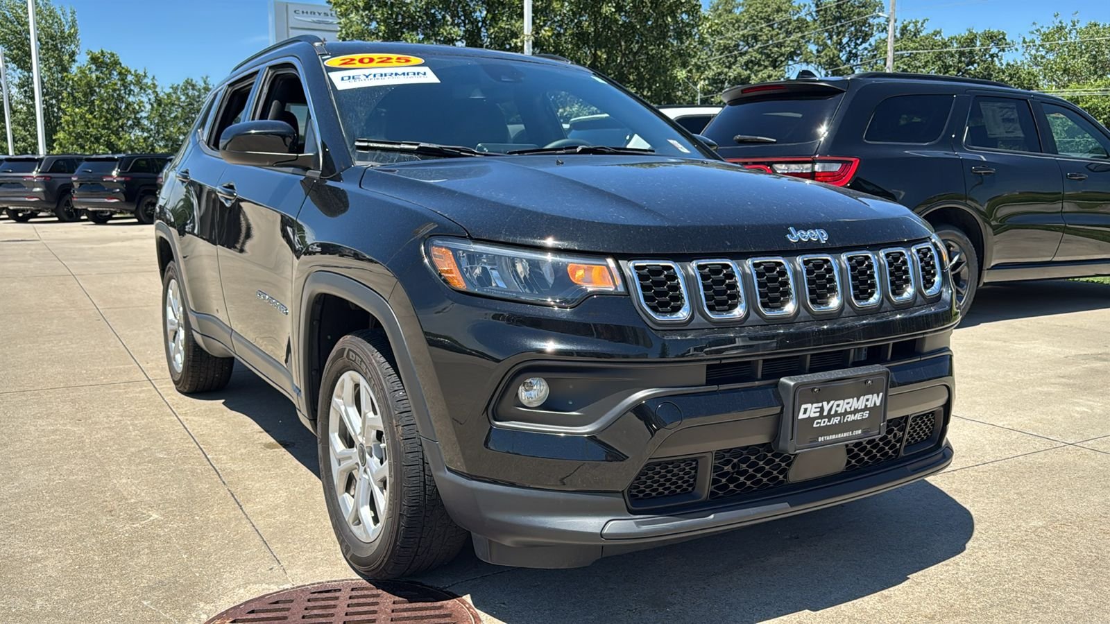 Used 2025 Black Jeep Latitude image 2
