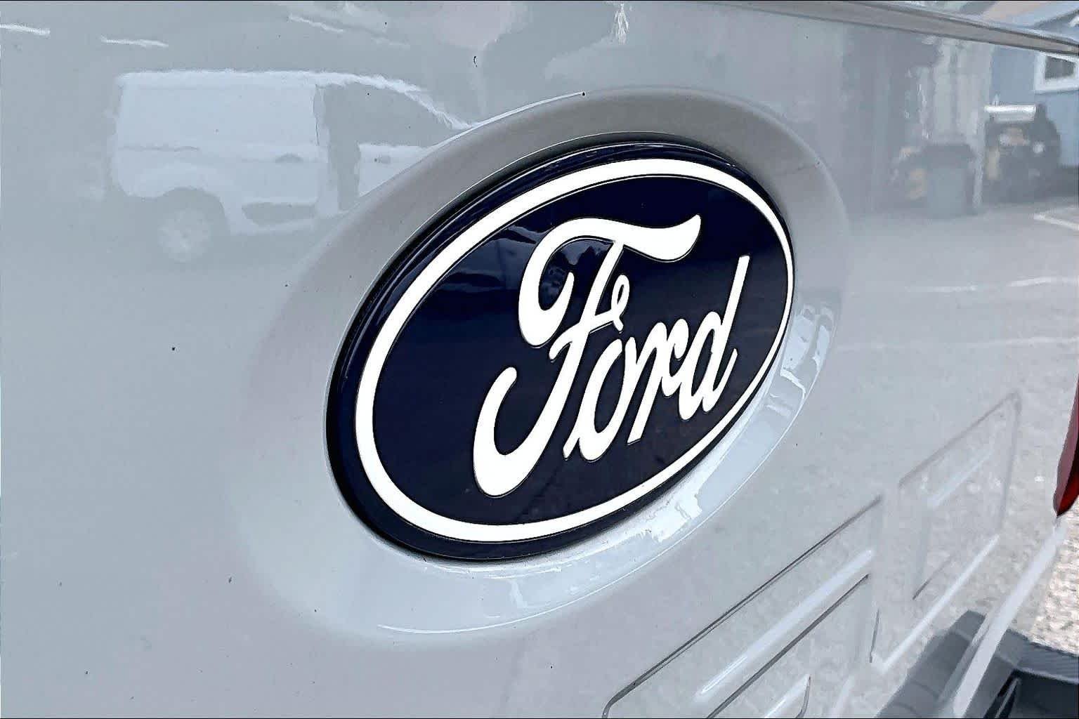 Used 2024 Avalanche Gray Ford STX image 31