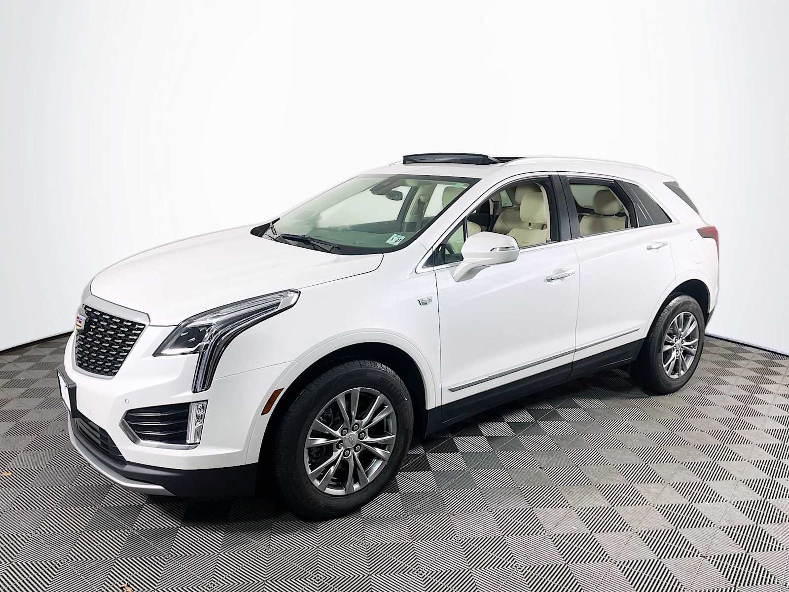 2023 Cadillac XT5
