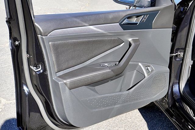 Used 2024 Black Volkswagen 1.5T SE image 20