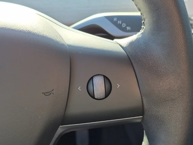 Used 2021 White Tesla Long Range image 19