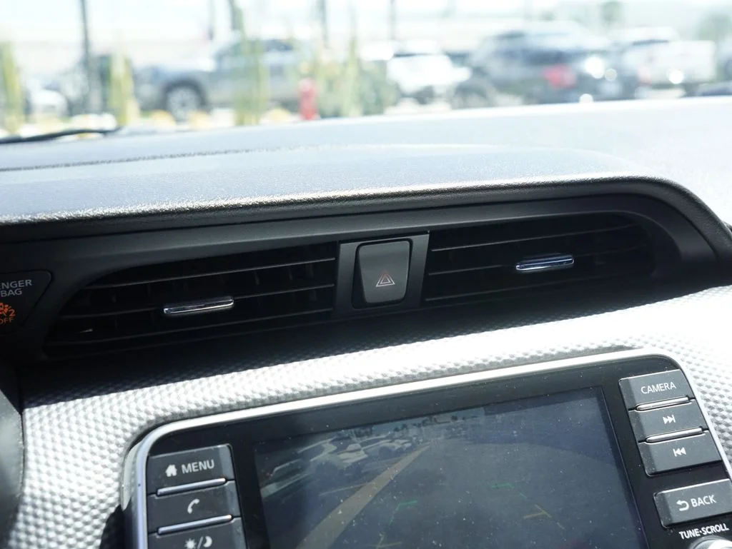 Used 2020 Gray Nissan SV image 12