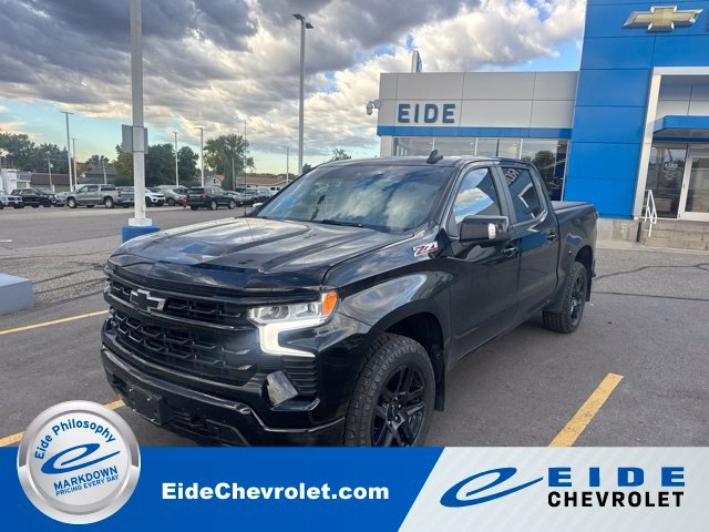 Used 2022 Black Chevrolet RST image 1