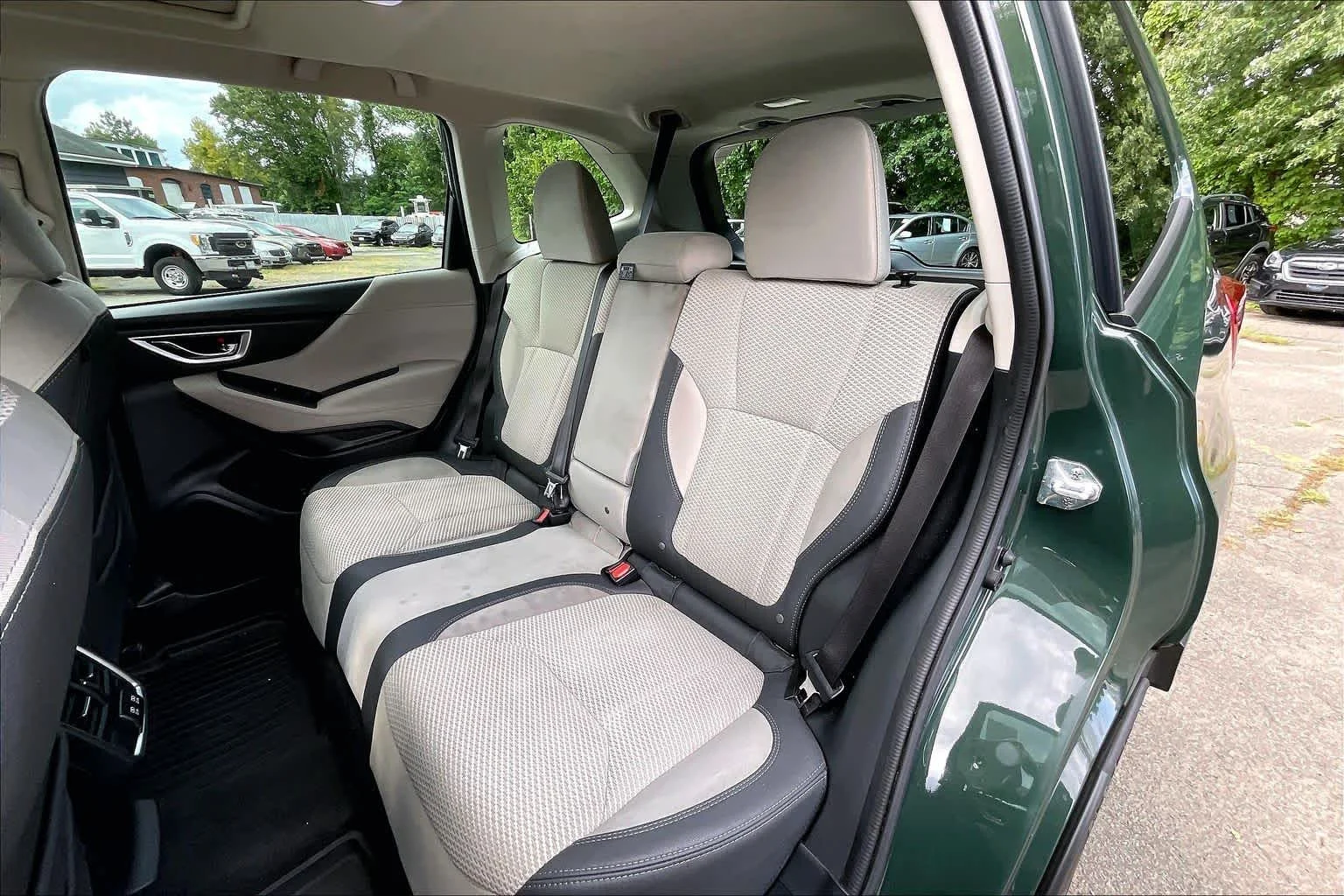Used 2023 Cascade Green Silica Subaru Premium image 25