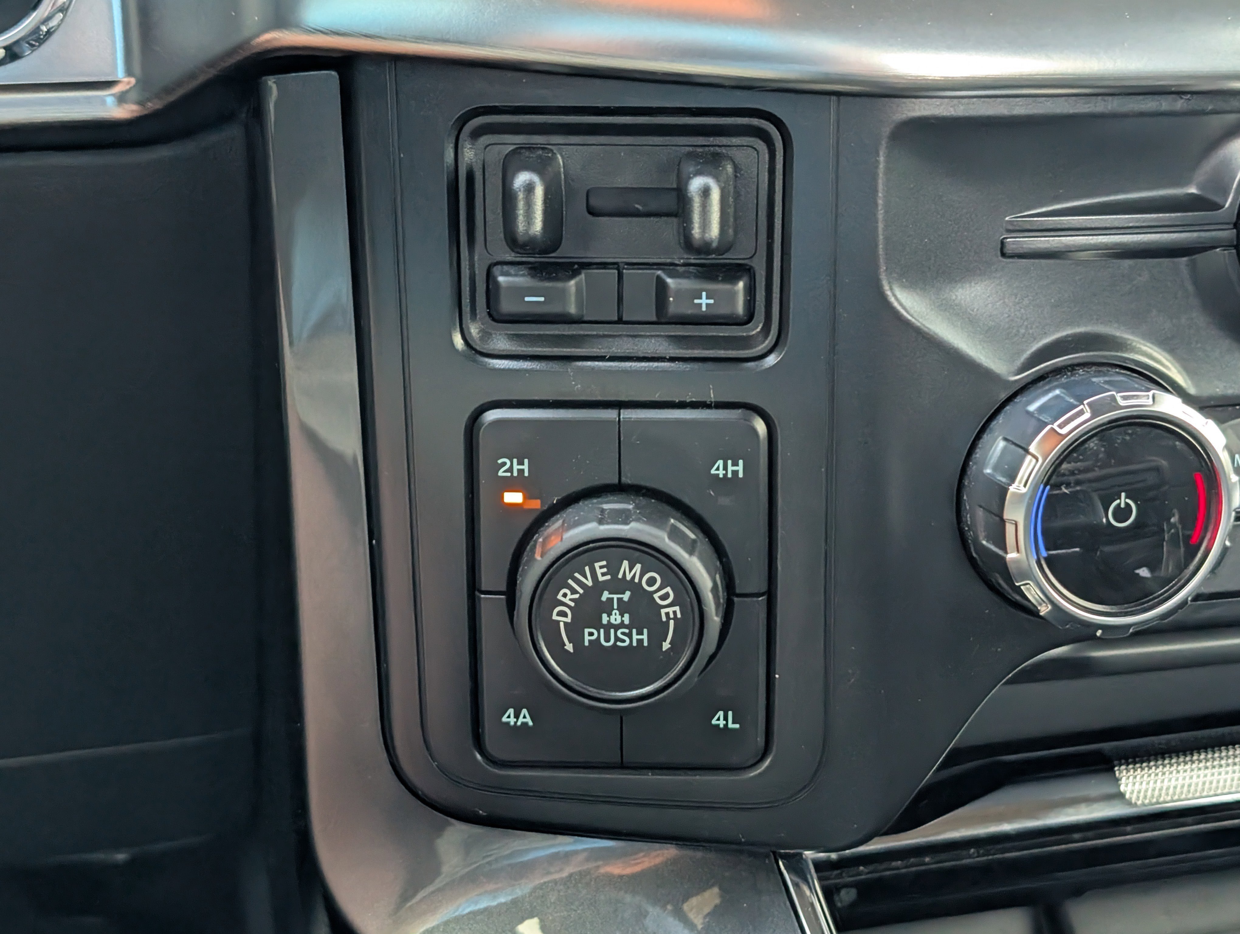 2022 Ford F-150 Lariat - Photo 26