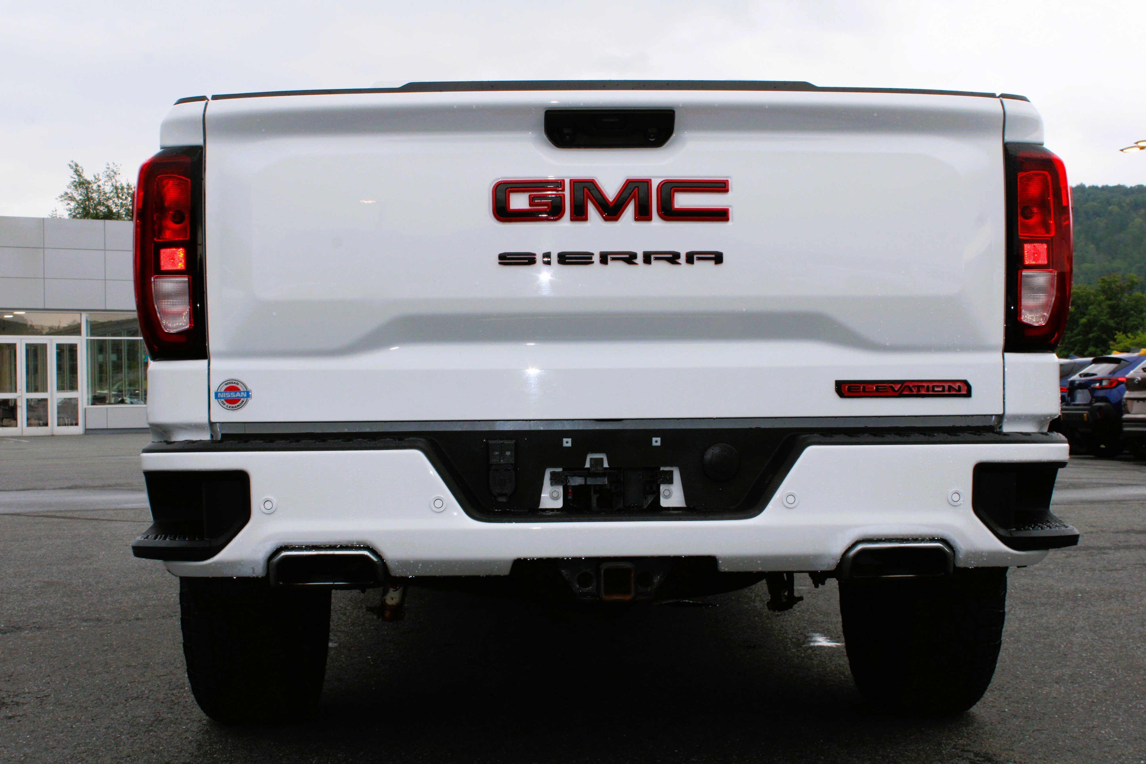 Used 2023 Summit White GMC Elevation image 10