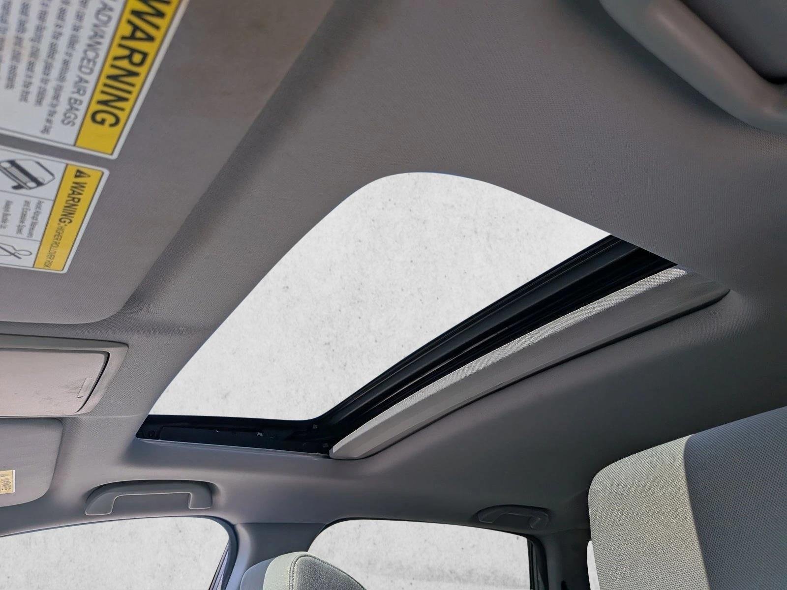 Used 2018 Silver/Gray Honda EX image 16