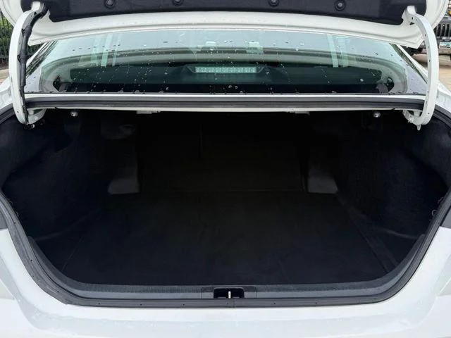 2025 Toyota Camry LE - Photo 58