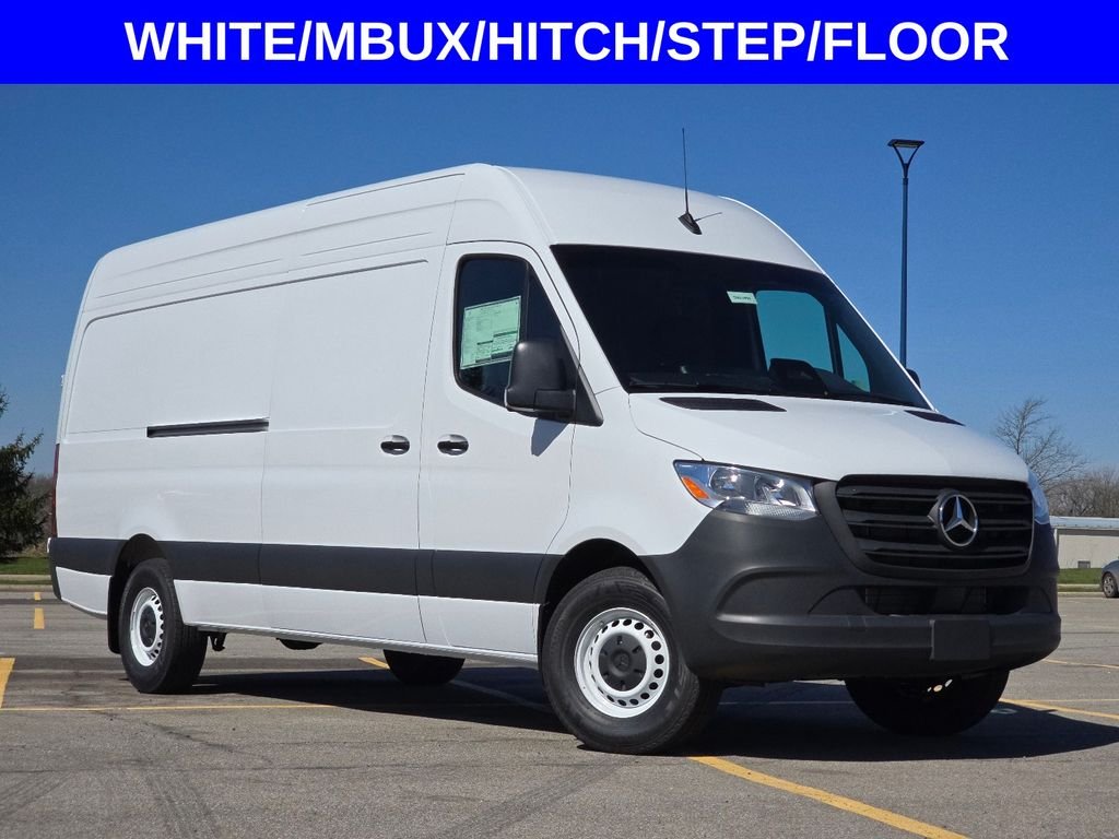 New 2026 Arctic White Mercedes-Benz Cargo 170 WB image 1