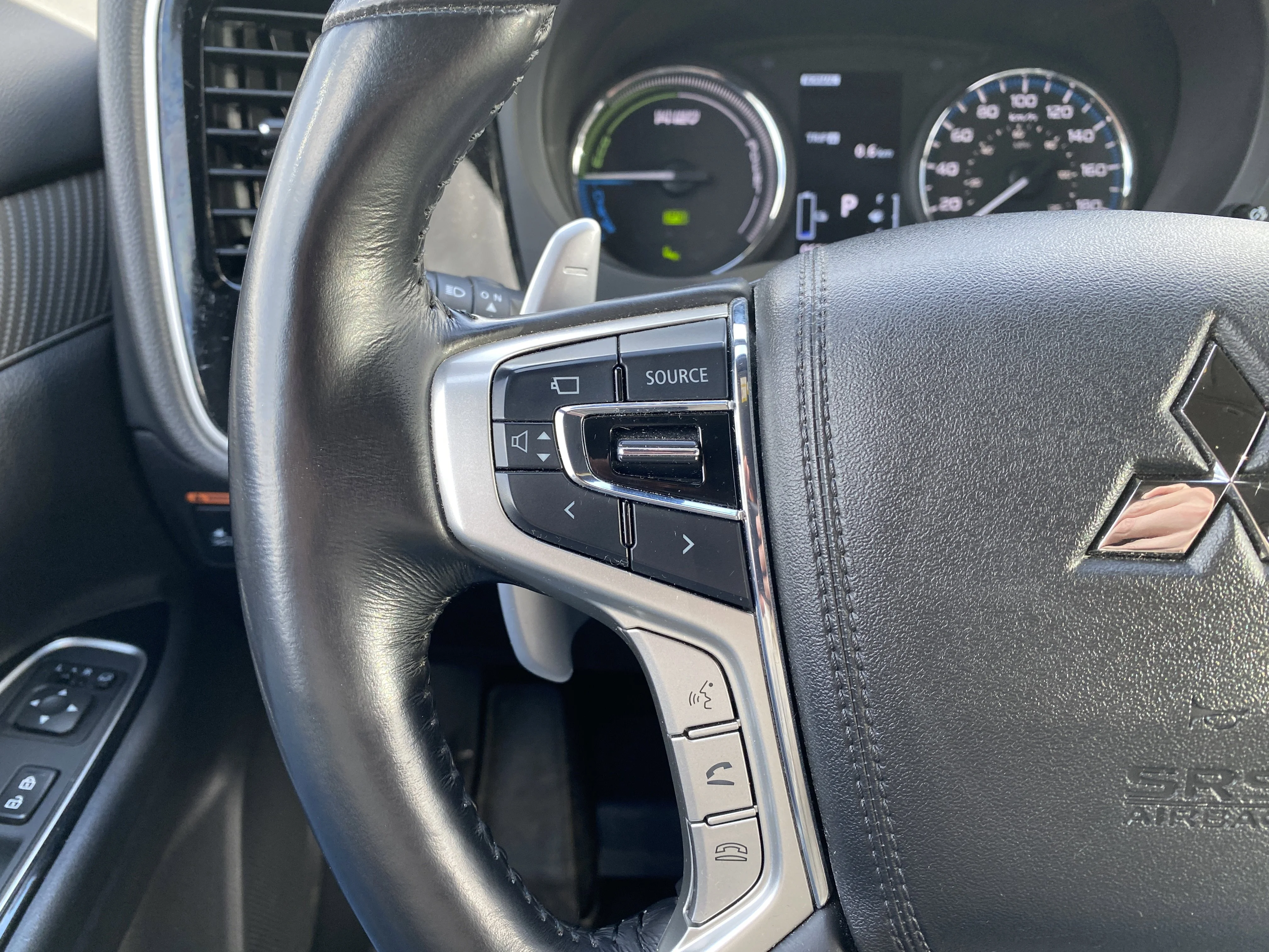 Certified Used 2019 Silver Mitsubishi SE S-AWC * LOW KM