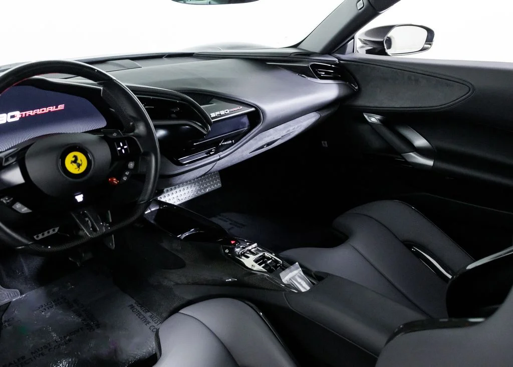 Certified Used 2022 Nero Ferrari Base image 23