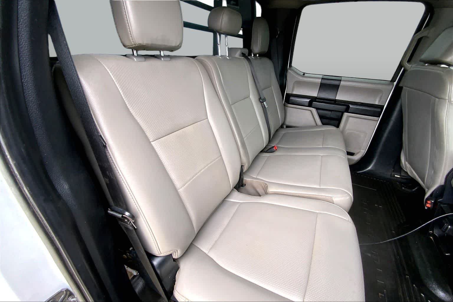 Used 2021 Oxford White Ford XL image 18