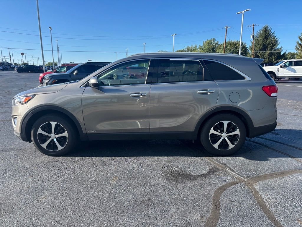 Used 2018 Titanium Silver Kia EX image 8