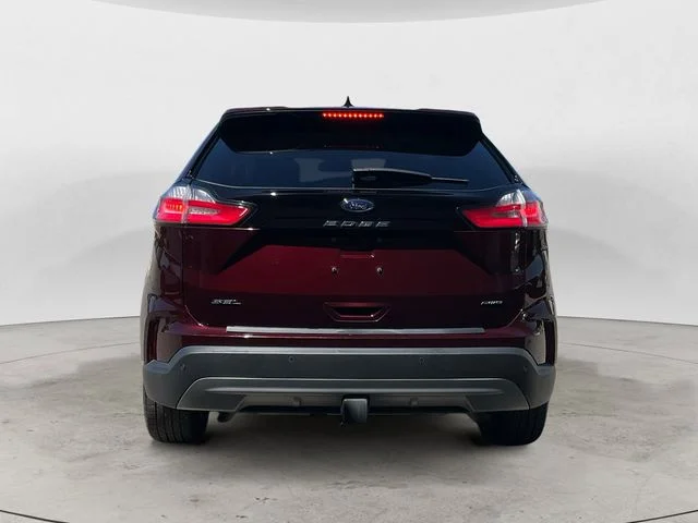 Certified Used 2022 Burgundy Ford SEL image 4