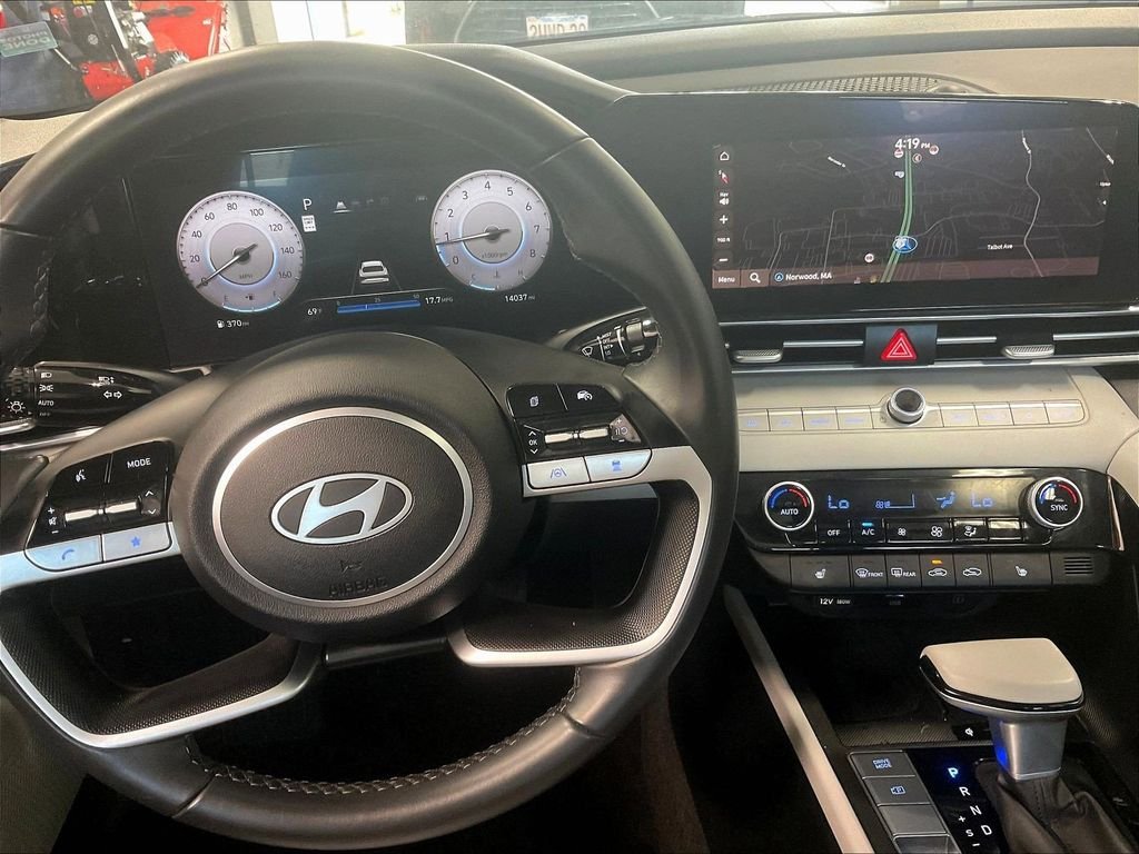 Used 2025 Red Hyundai Limited image 18