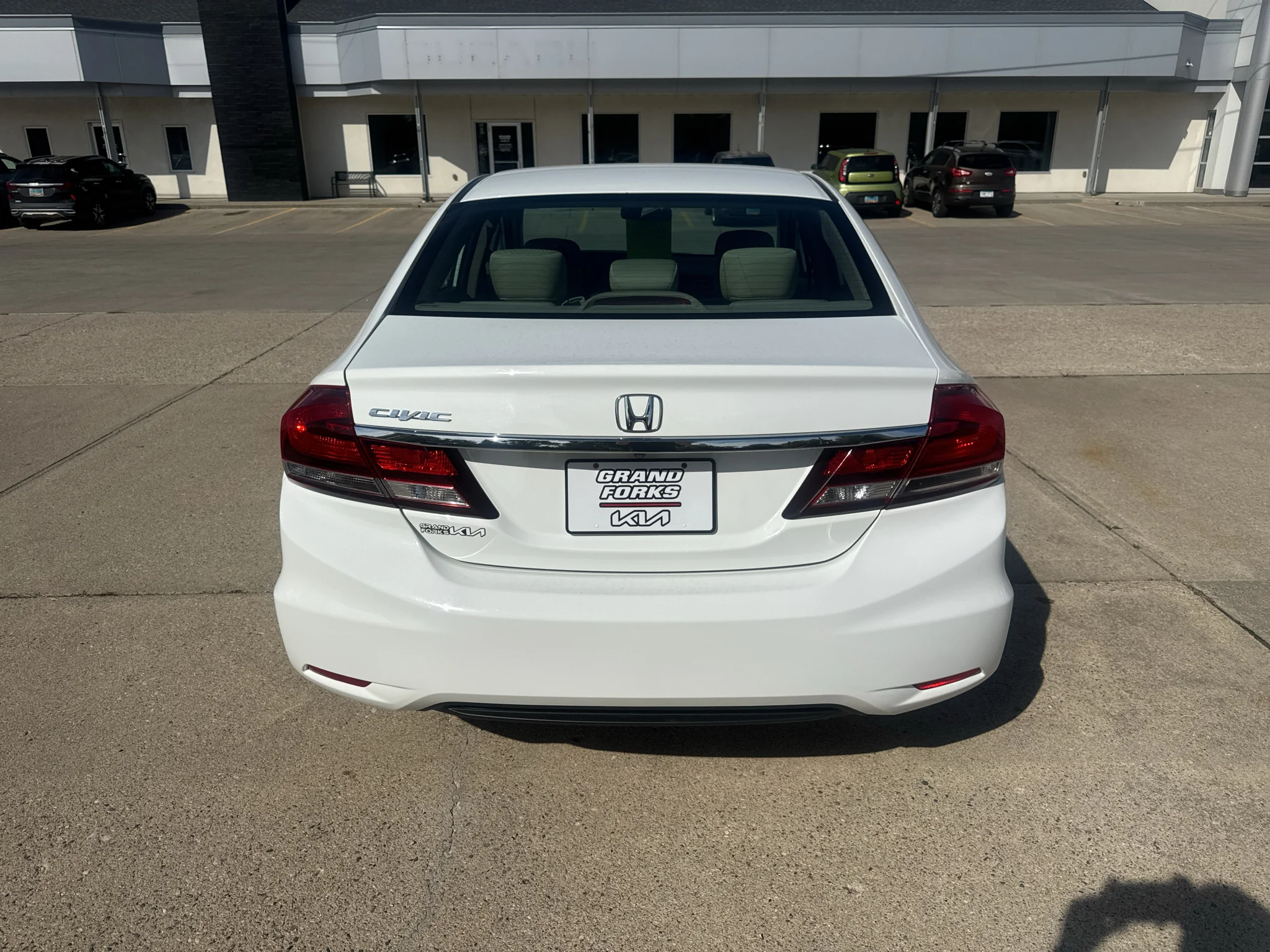 Used 2014 Taffeta White Honda LX image 6