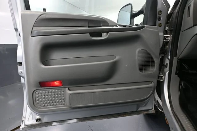 2002 Ford F-250 Super Duty XLT - Photo 16