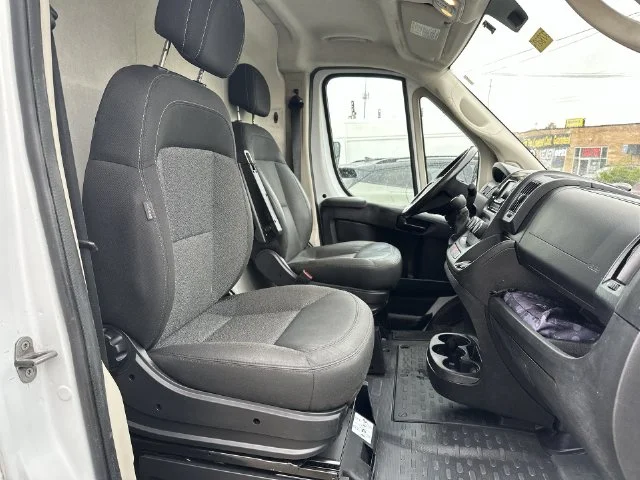 Used 2021 White Ram Low Roof image 32