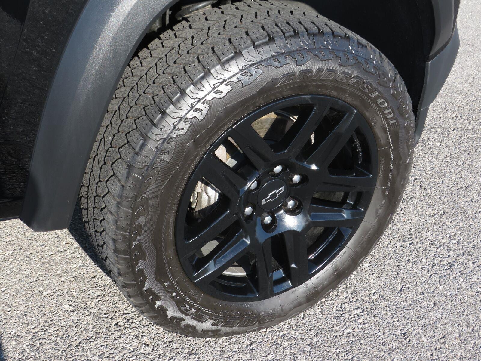Used 2025 Black Chevrolet 4WD Trail Boss image 9